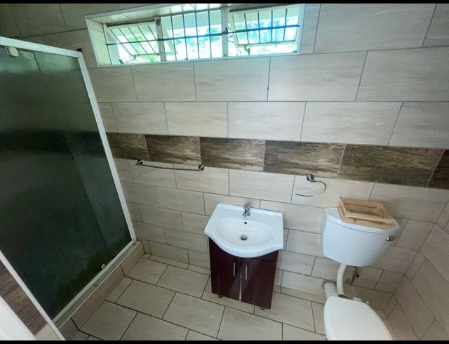 3 BEDROOM HOUSE FOR SALE IN TOWN HILL
